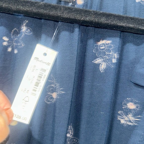 Madewell Plus Challis Midi Dress in Deep Indigo Floral - Picture 8 of 12
